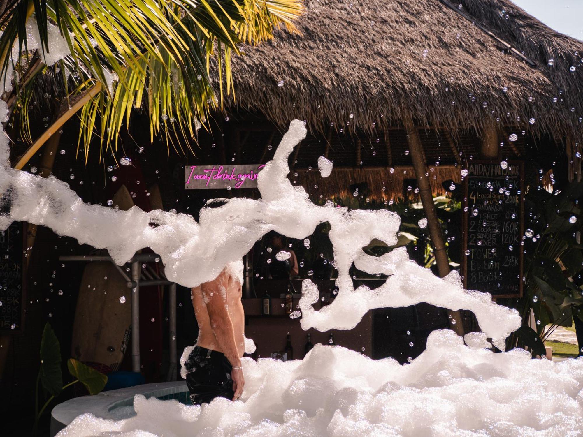 Clandestino Hostel Canggu Exterior photo