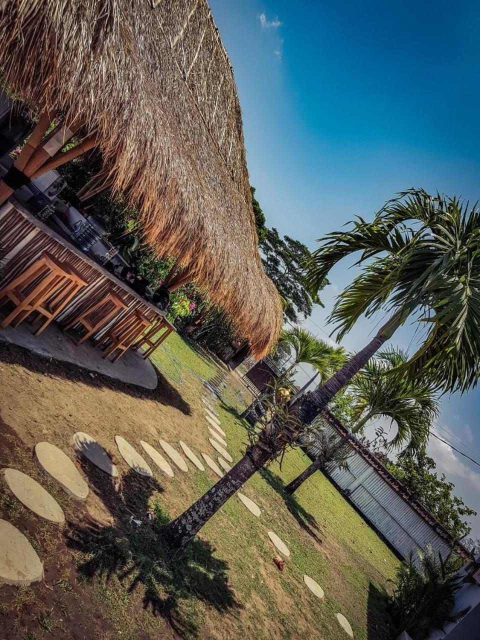 Clandestino Hostel Canggu Exterior photo